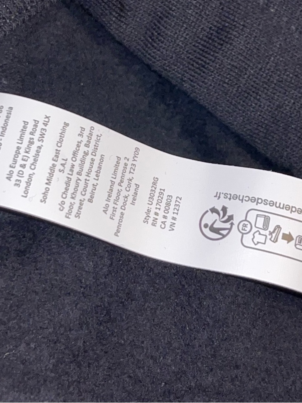 Alo Yoga Accolade Hoodie Black Pullover Logo Sweatshirt NWT Size Medium - Picture 9 of 11